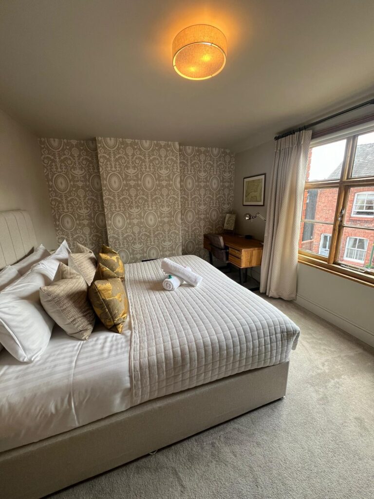 Linen for holiday lets